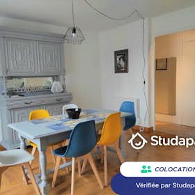 Private room for rent for €430 per month in Rouen, Rue Charles Besselièvre