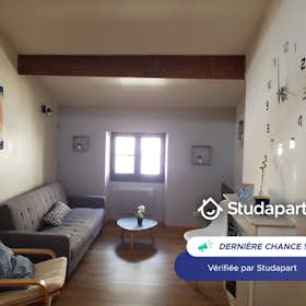 Apartament de închiriat pentru 640 EUR pe lună în Toulon, Rue Victor Clappier