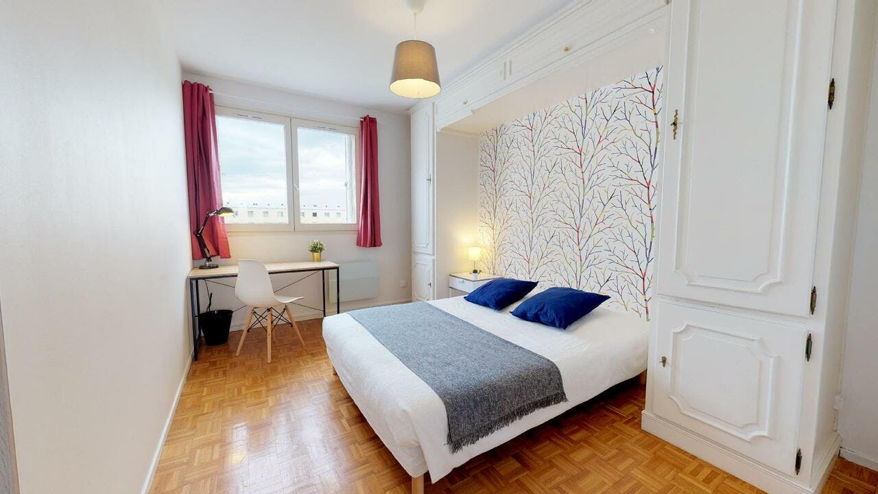 Private room for rent for €464 per month in Saint-Priest, Rue d'Arsonval