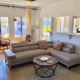 Lägenhet att hyra för $4,125 i månaden i San Pedro, Bluff Pl