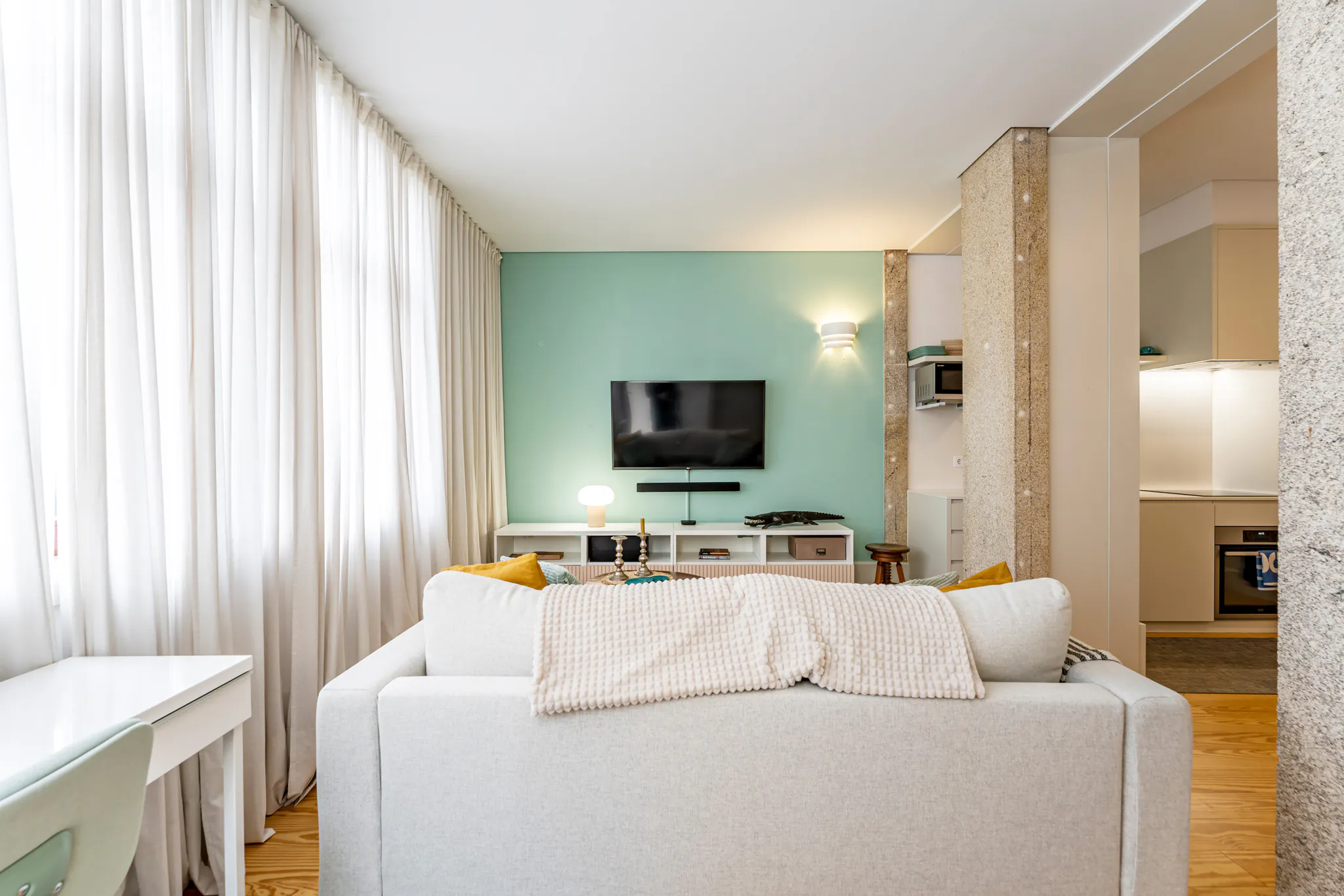 1-Bedroom Apartment in Rua de Camões, Porto (1449834) ROOM 1
