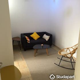 Private room for rent for €560 per month in Cergy, Parvis de la Préfecture