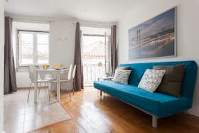 Appartement te huur voor € 2.100 per maand in Lisbon, Beco das Cruzes