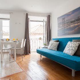 Appartement à louer pour 2 100 €/mois à Lisbon, Beco das Cruzes