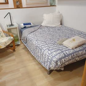 Private room for rent for €495 per month in Barcelona, Carrer d'Escudellers Blancs