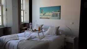 Квартира сдается в аренду за 1 200 € в месяц в Porto, Rua de Pelames