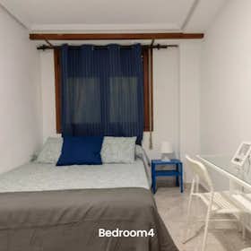 Private room for rent for €350 per month in Valencia, Avinguda del Cardenal Benlloch
