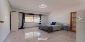 Private room for rent for €450 per month in Valencia, Avinguda del Cardenal Benlloch