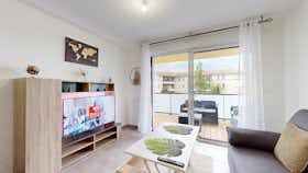 Lägenhet att hyra för 713 € i månaden i Castelginest, Route de Pechbonnieu