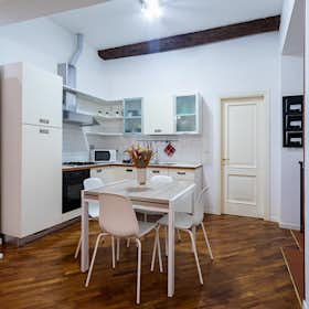 Apartment for rent for €2,100 per month in Bologna, Via Miramonte