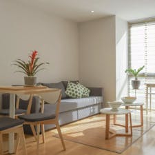 Apartment for rent for €1,700 per month in Madrid, Calle de la Caridad