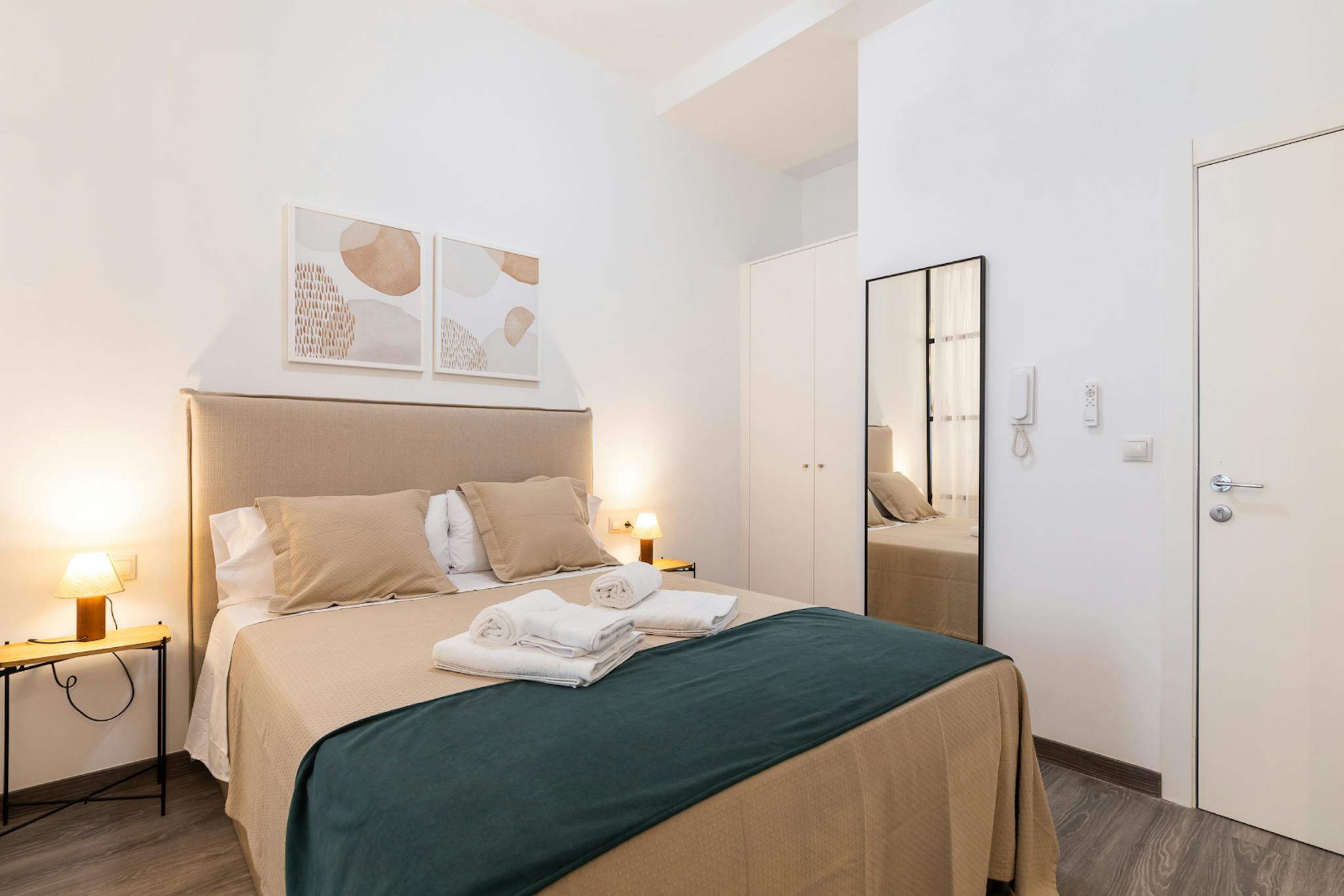 Calle del Trench, Valencia preview