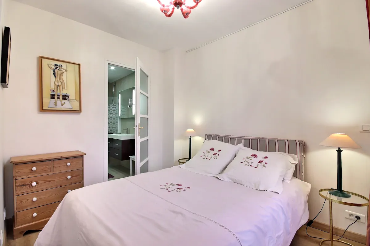 1-Bedroom Apartment in Rue du Fer à Moulin, Paris (1450851) ROOM