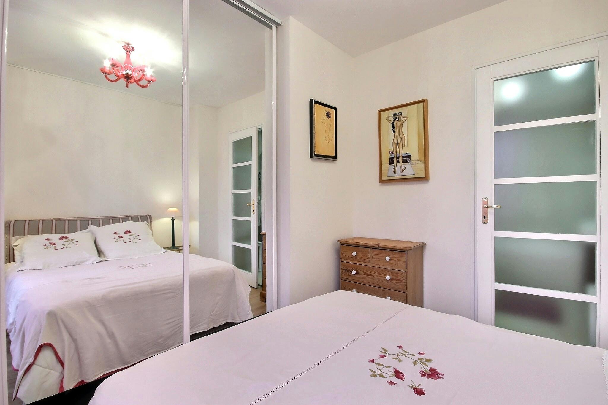 1-Bedroom Apartment in Rue du Fer à Moulin, Paris (1450851) room image 10