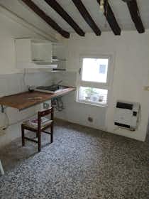 Apartment for rent for €800 per month in Parma, Strada 20 Settembre