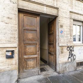 Studio for rent for €850 per month in Turin, Via Clemente Damiano Priocca