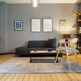 Apartment for rent for €1,850 per month in Berlin, Togostraße