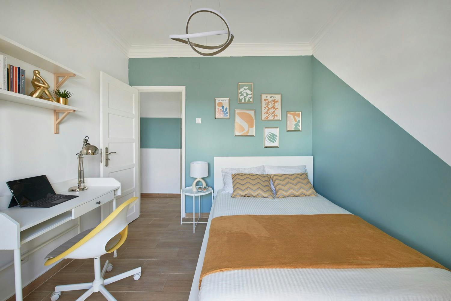 Private room for rent for €455 per month in Amadora, Rua Mouzinho de Albuquerque