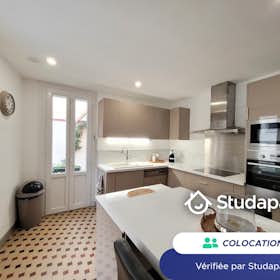 私人房间 for rent for €440 per month in Perpignan, Rue Charles Gide