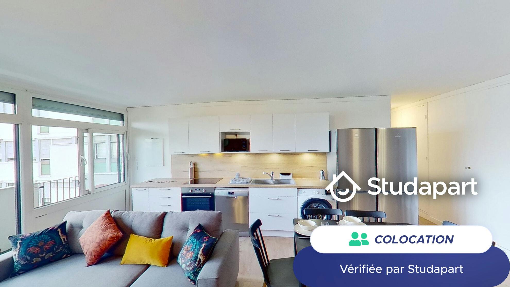 Private room for rent for €999 per month in Paris, Rue du Borrégo