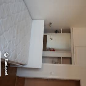 Private room for rent for €430 per month in Aytré, Rue du 14 Juillet