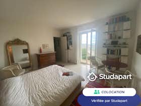Privé kamer te huur voor € 500 per maand in Grasse, Avenue Fouques