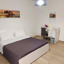 WG-Zimmer for rent for 510 € per month in Naples, Via Vecchia Canzanella