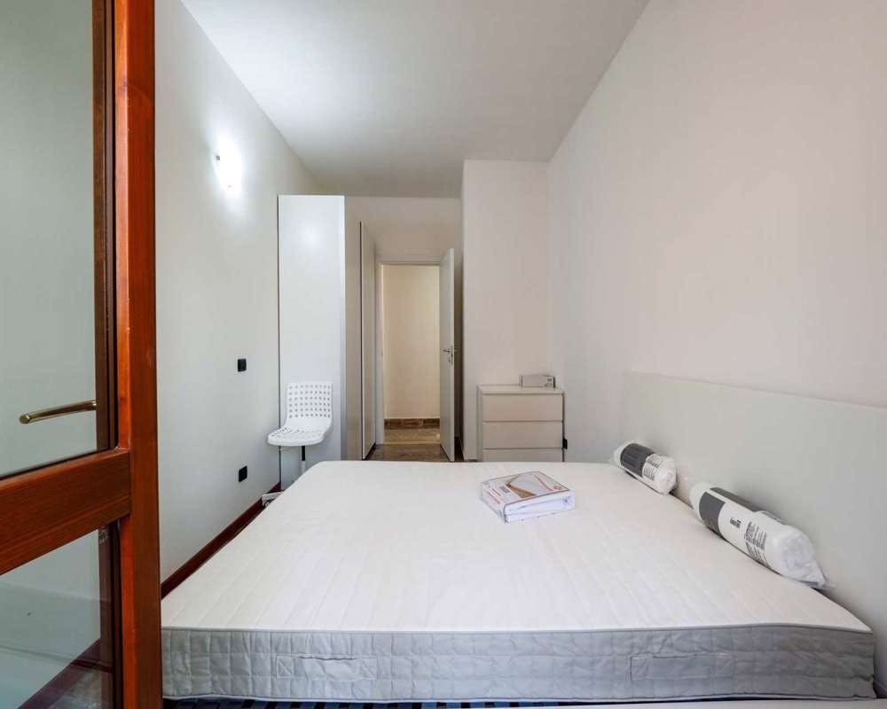 Via Giuseppe Frua, Milan