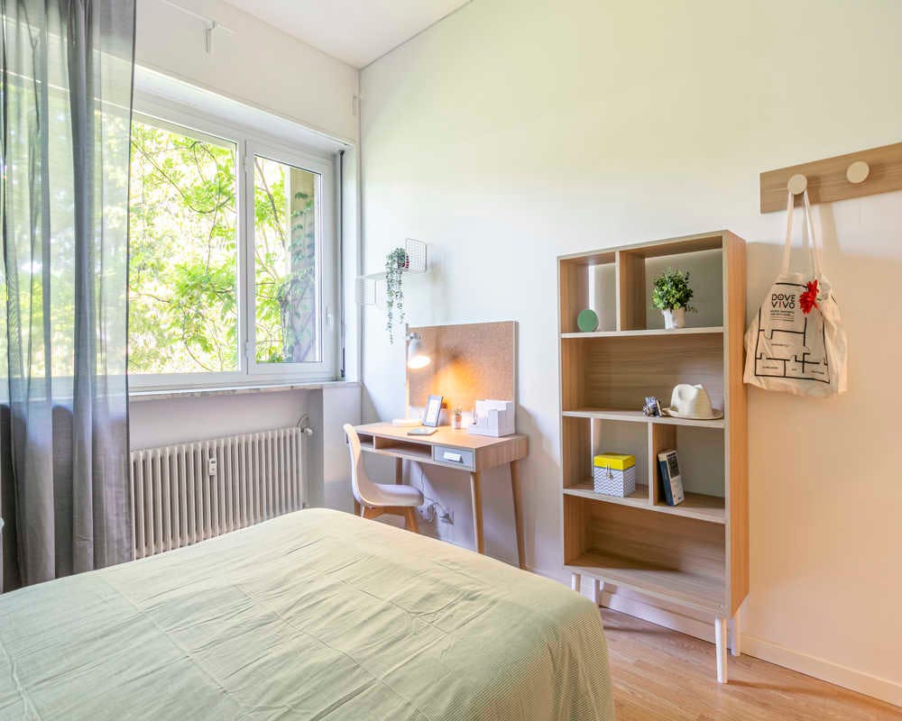 Via Broletto, Milan preview