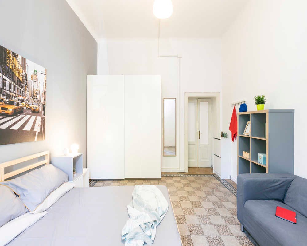 Via Lipari, Milan preview