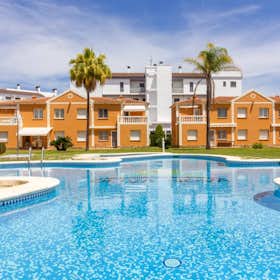 Appartement te huur voor € 1.200 per maand in La Oliva, Calle Camino del Boyajo