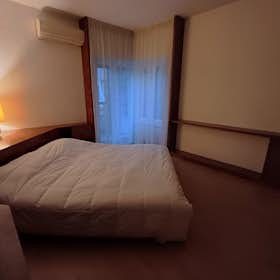 Отдельная комната сдается в аренду за 450 € в месяц в Padova, Via Merano