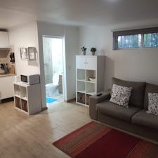 Apartment for rent for €972 per month in Cascais, Rua João de Barros