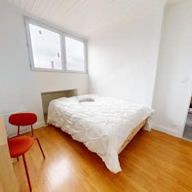 Private room for rent for €610 per month in Lyon, Rue de Gerland