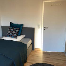 Private room for rent for €720 per month in Stuttgart, Wangener Straße