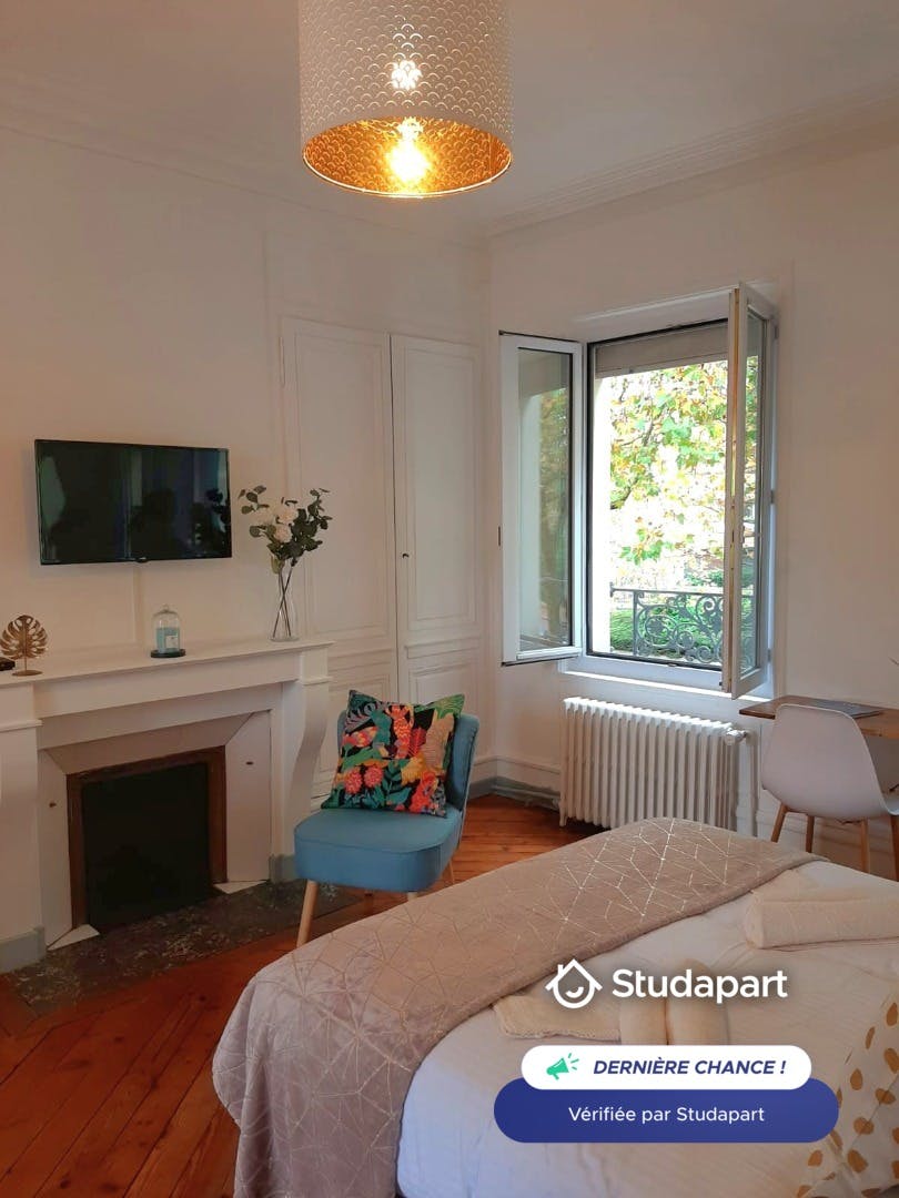 Mieszkanie do wynajęcia za 890 € miesięcznie w mieście Rouen, Boulevard de l'Yser
