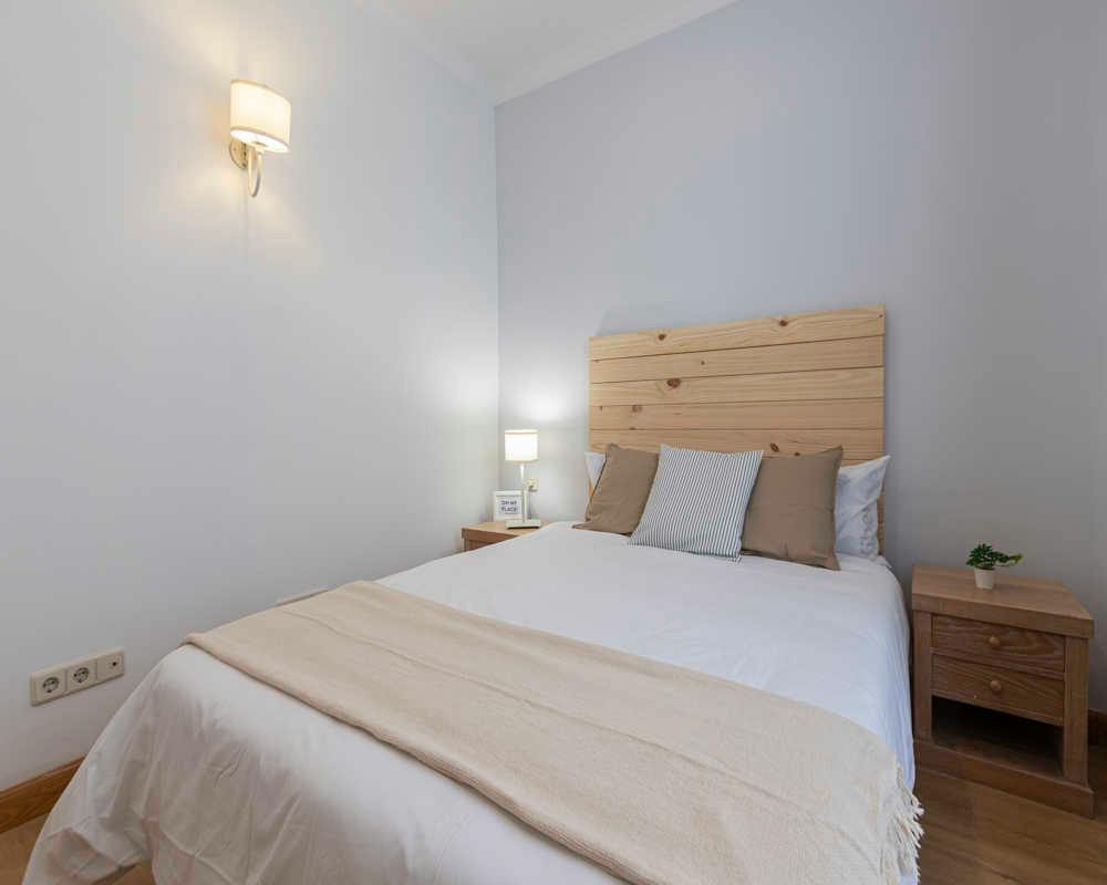 Private room in Calle de San Lorenzo, Madrid (1452250) room image 2