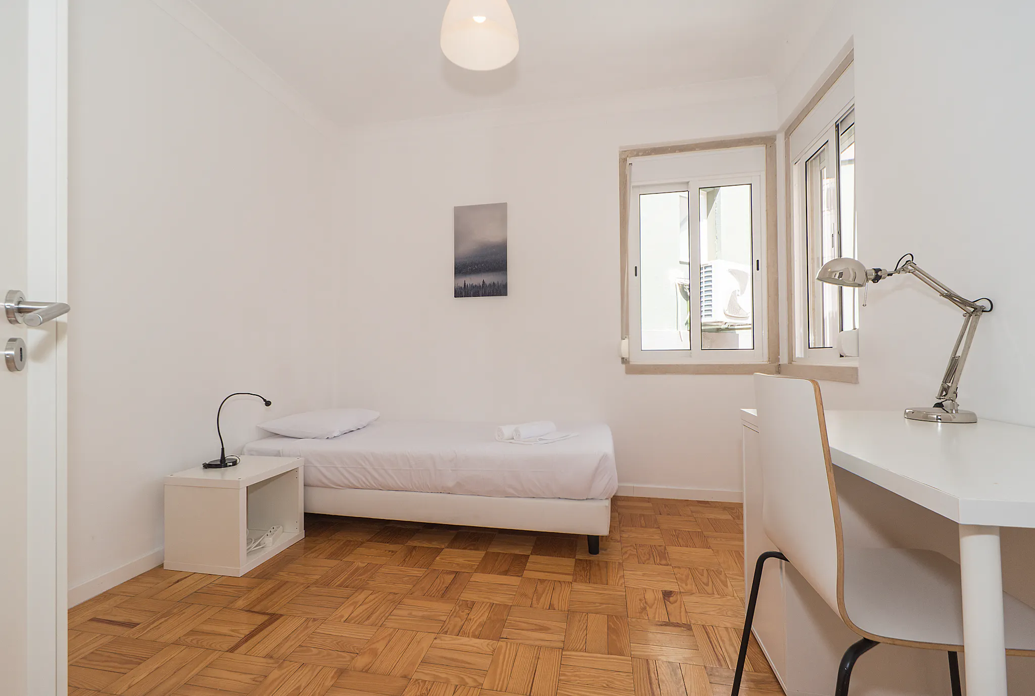 Estrada das Laranjeiras, Lisbon preview