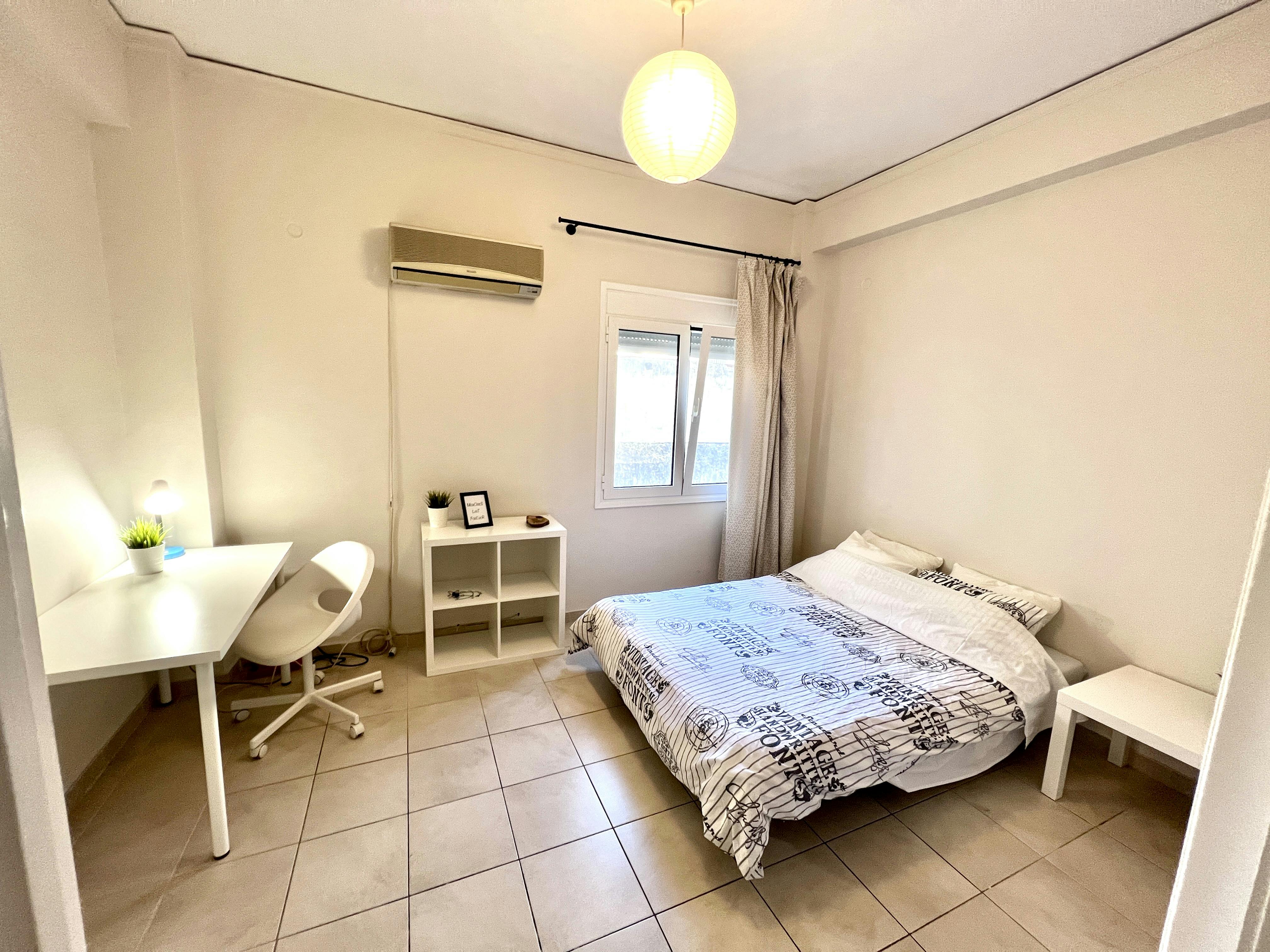 Private room for rent for €420 per month in Kallithéa, Andromachis