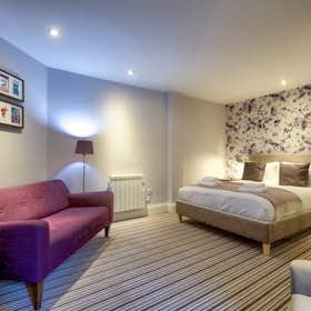 Apartamento for rent for 3000 GBP per month in Edinburgh, Forrest Hill