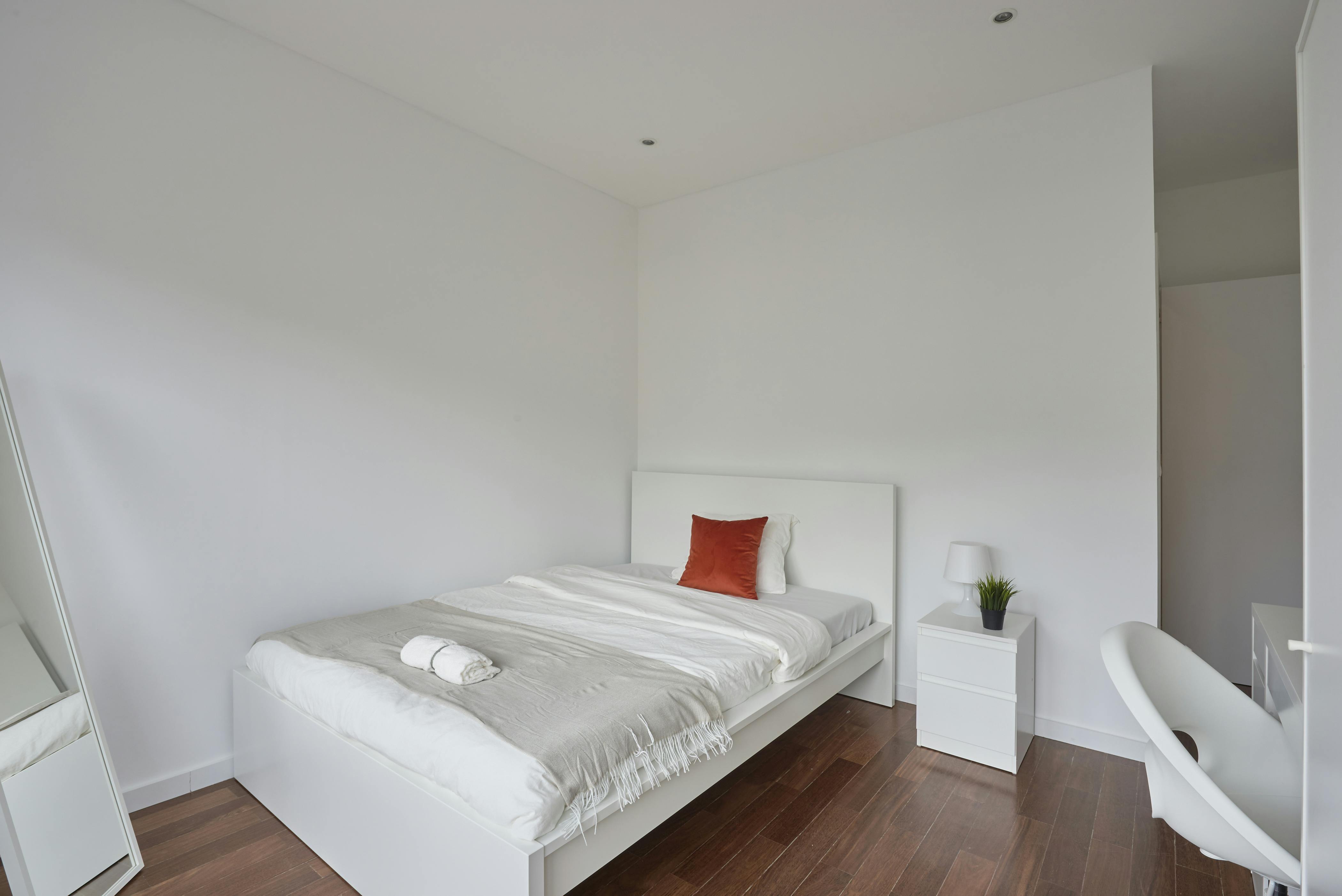 Private room for rent for €885 per month in Lisbon, Avenida da República