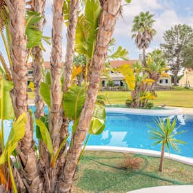 House for rent for €2,000 per month in Palmela, Urbanização Golf do Montado