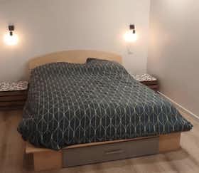 Отдельная комната сдается в аренду за 500 € в месяц в Castres-Gironde, Rue de Jacquets