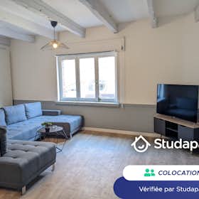 Private room for rent for €430 per month in Roubaix, Rue de Saint-Quentin