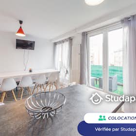 Private room for rent for €405 per month in Rouen, Rue Desseaux