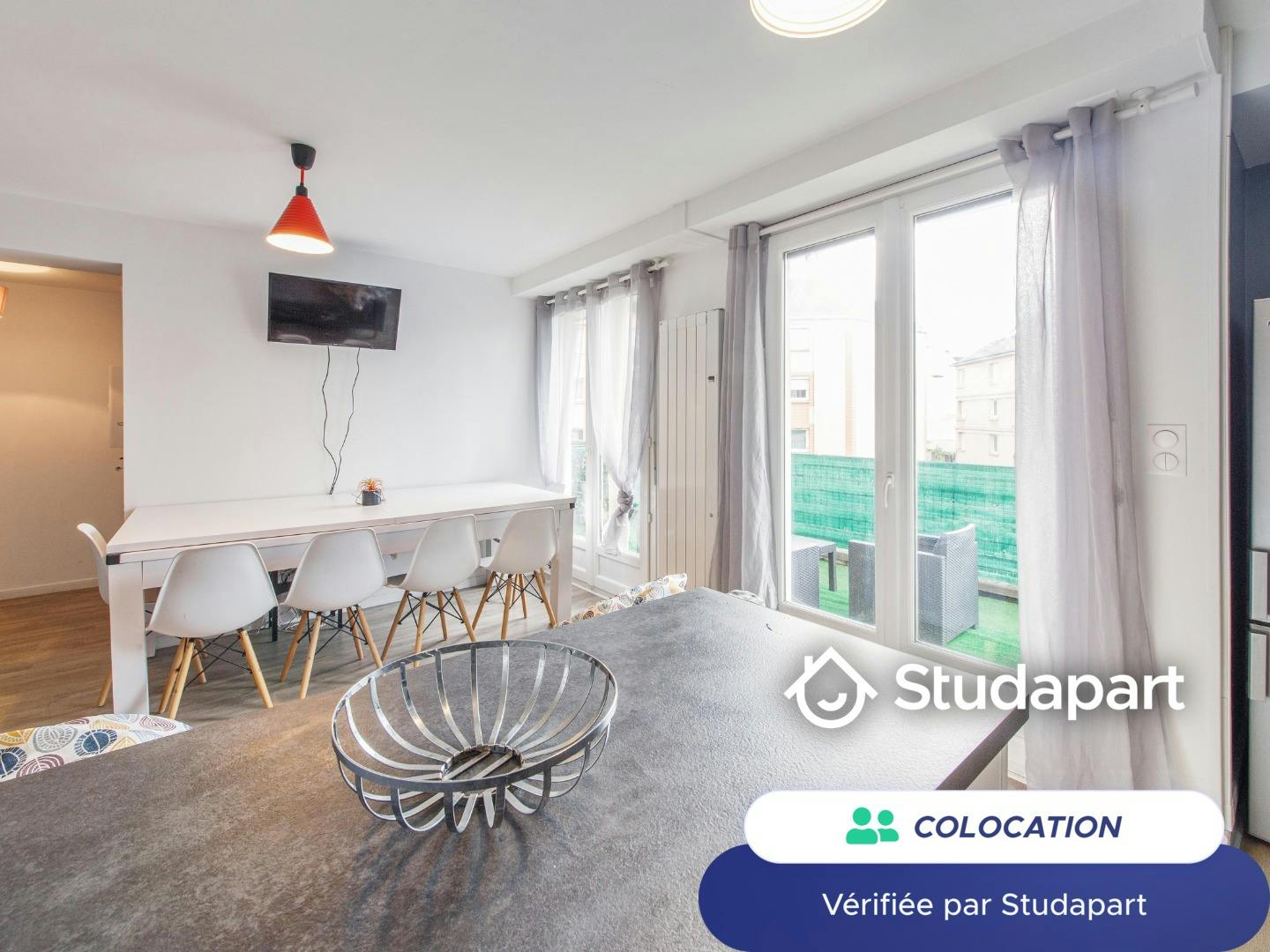 Private room for rent for €405 per month in Rouen, Rue Desseaux