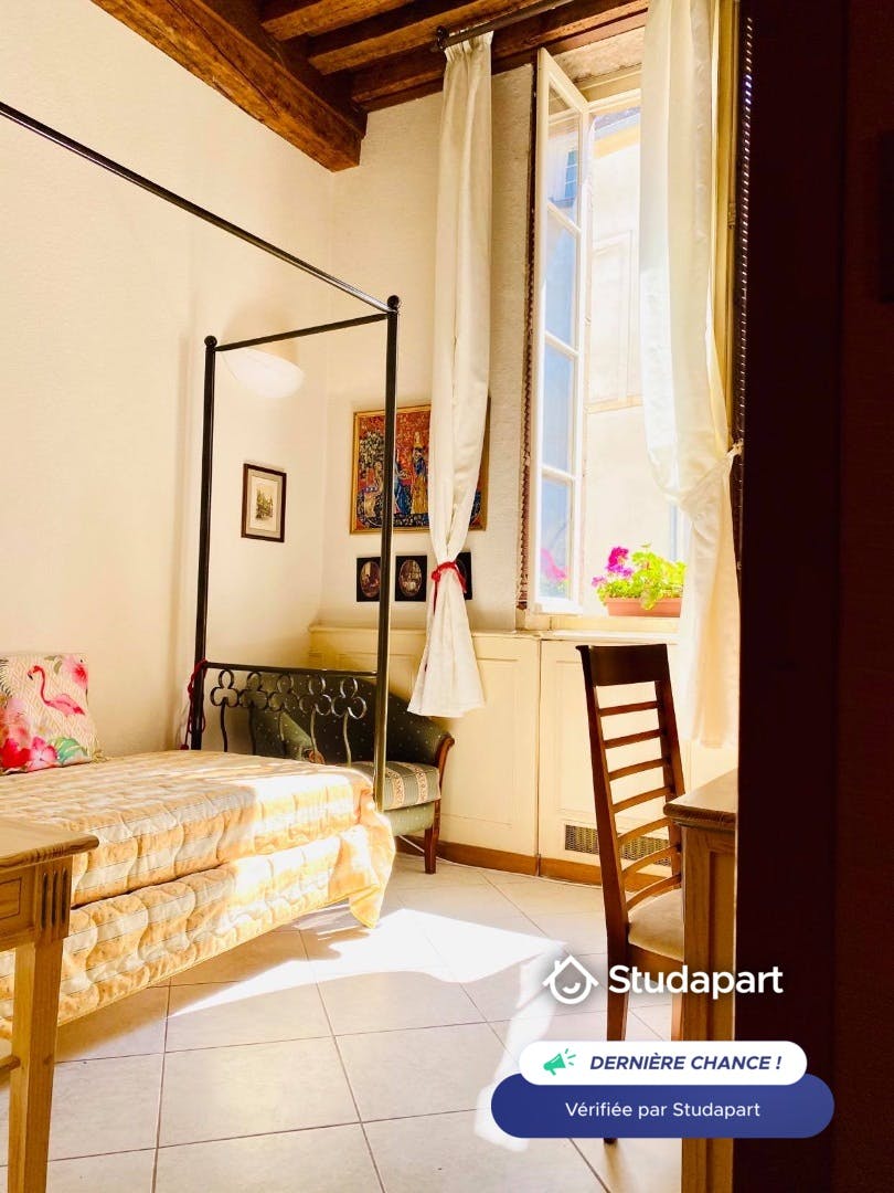 Apartment for rent for €890 per month in Dijon, Rue Vauban