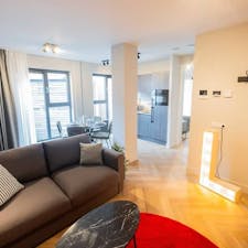 Apartment for rent for €2,100 per month in Hilversum, Kerkstraat