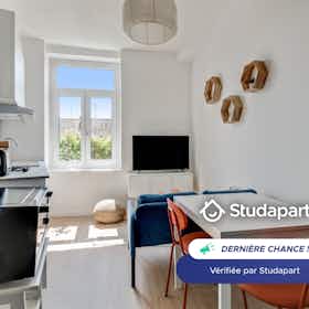 Wohnung zu mieten für 1.150 € pro Monat in Lille, Rue Pierre Legrand