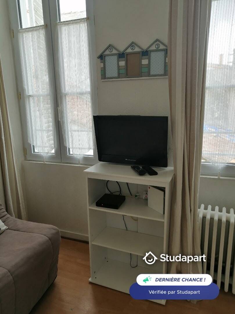 Apartment for rent on Rue du Collège, La Rochelle - Bilde 5